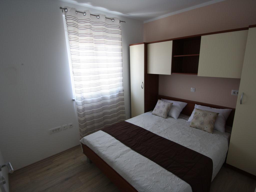 Apartment Tea Pula Exterior photo