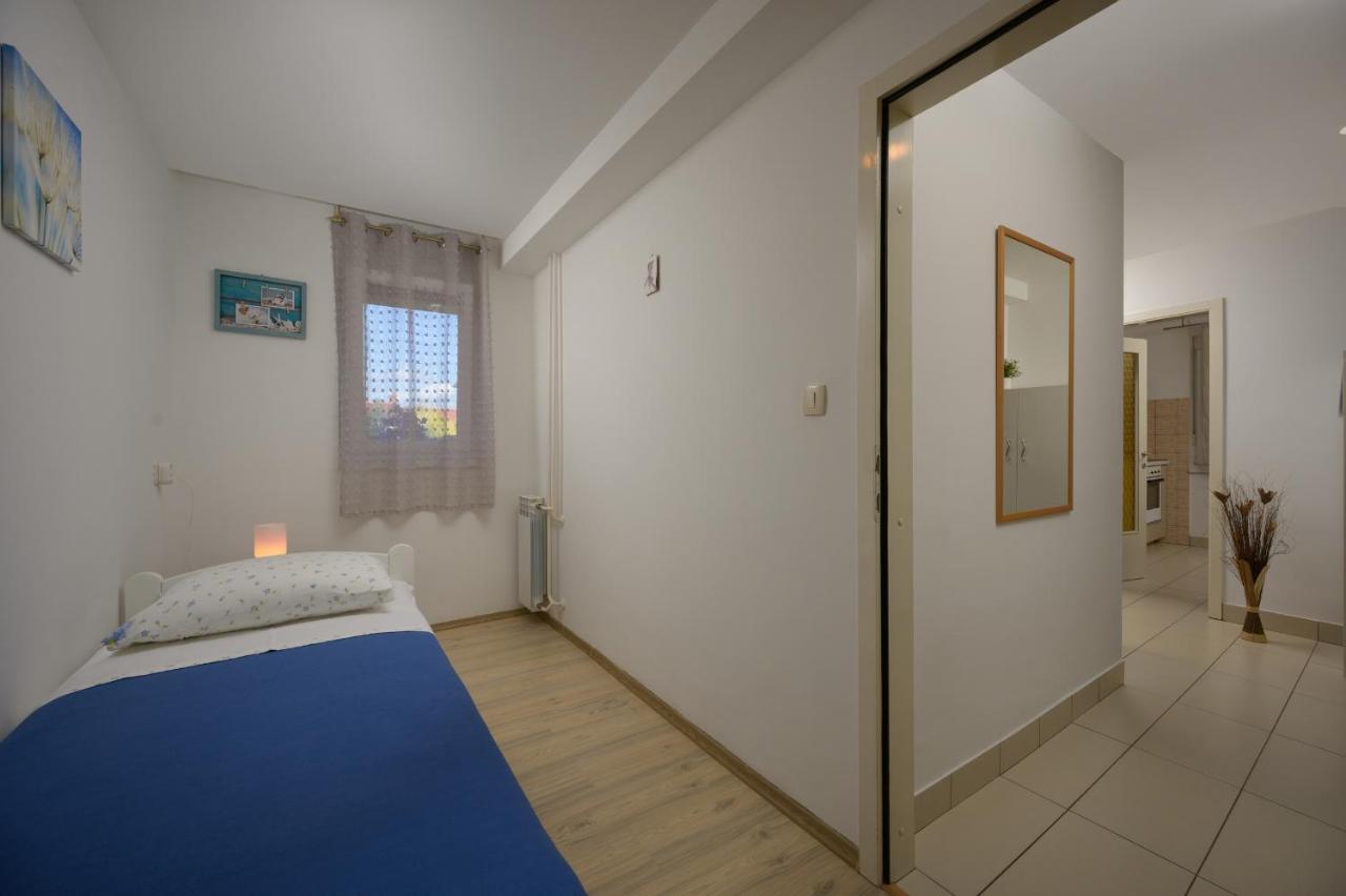 Apartment Tea Pula Exterior photo