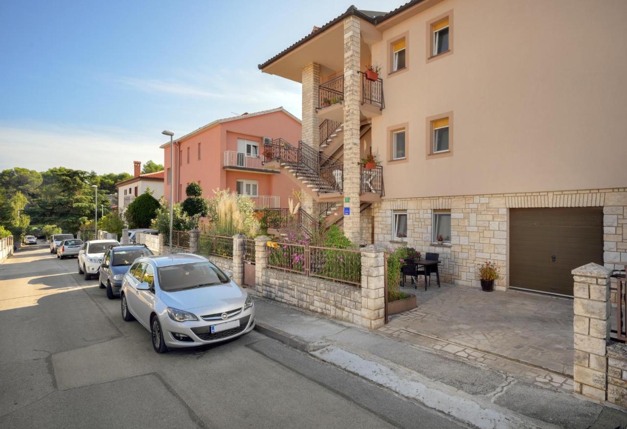 Apartment Tea Pula Exterior photo